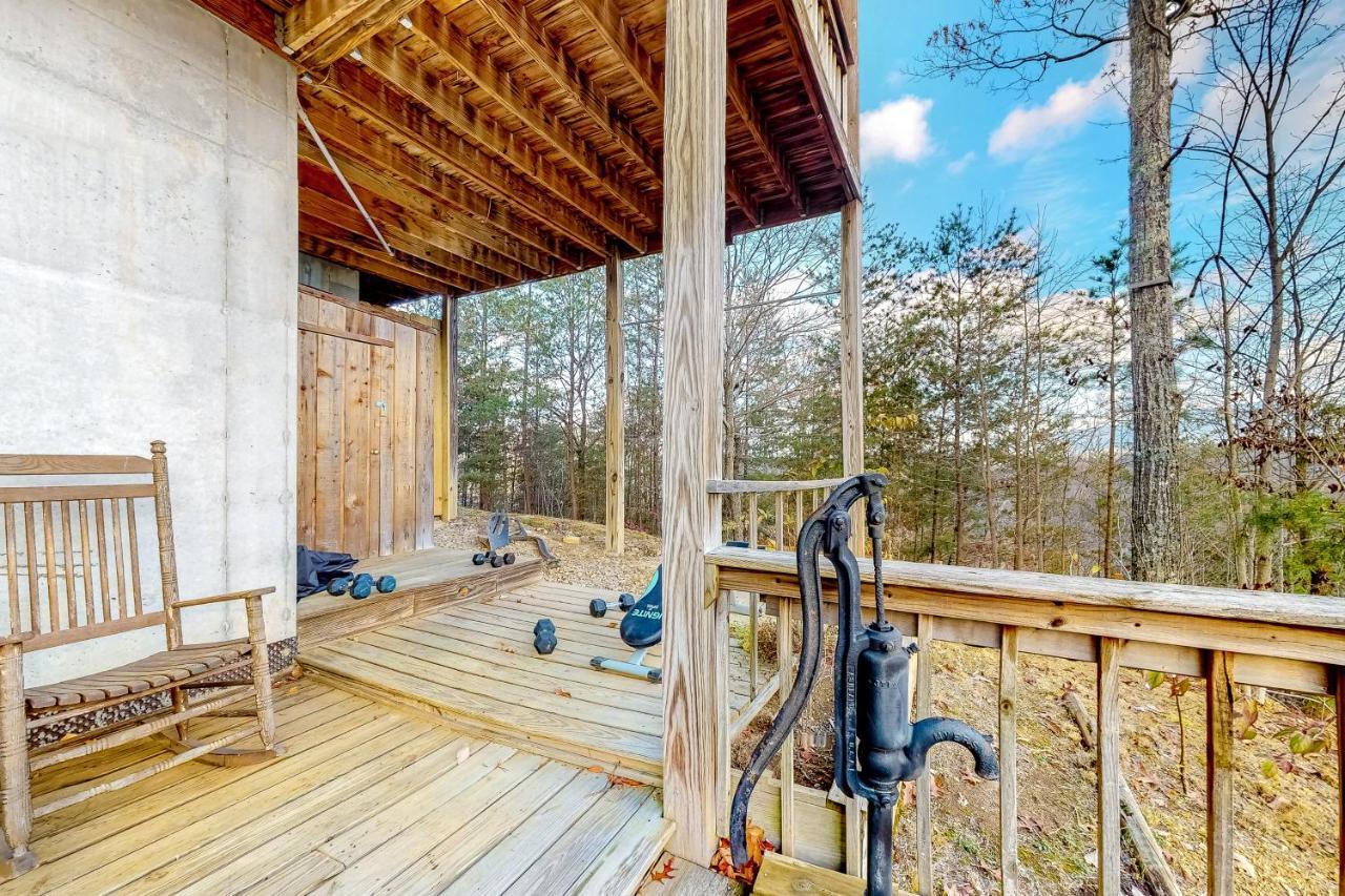Lazy Bear Lodge Sevierville Εξωτερικό φωτογραφία